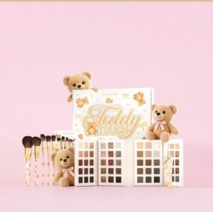 Teddy Touch Makeup Set with Brushes Full Set New In Box
